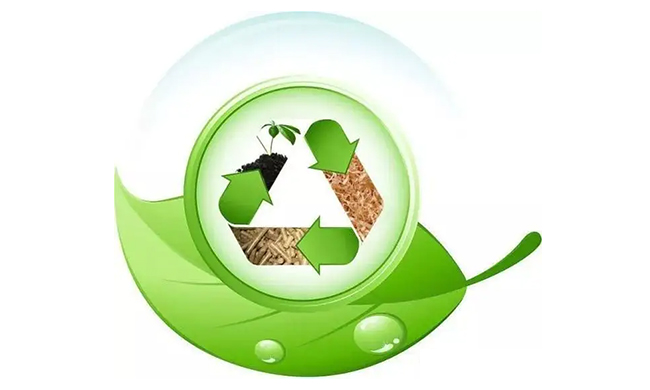 The advantages of biomass energy and traditional commercial energy.